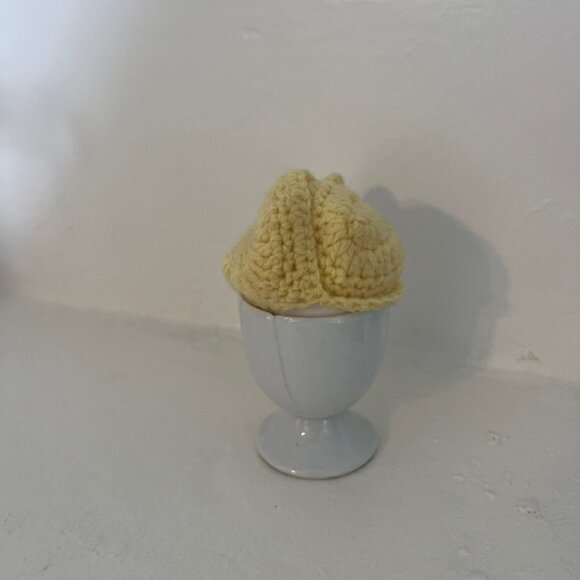 Lot of 4 Four Vintage Knit Doll Hats Cloche Pompom Duckling Crochet Beanie - Picture 6 of 9